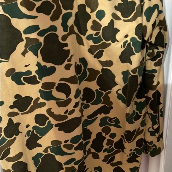 L.L. Bean Casual Button Down Shirt Green and Tan camouflage - Picture 6 of 6